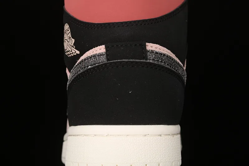All categories Air Jordan Jordan series basketball shoes Air Jordan 1 Mid G version pure original Air Jordan 1 Mid AJ1 Joe 1 red bean milk tea mid-top basketball shoes BQ6472-202